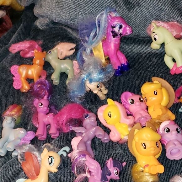 40 My Little Pony Figures Figurines Many Different - Picture 5 of 6